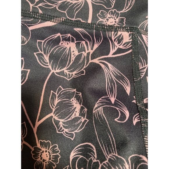 FABLETICS Black and Pink Define Powerhold Mid-rise Capri Valencia Leggings Size - Picture 6 of 6